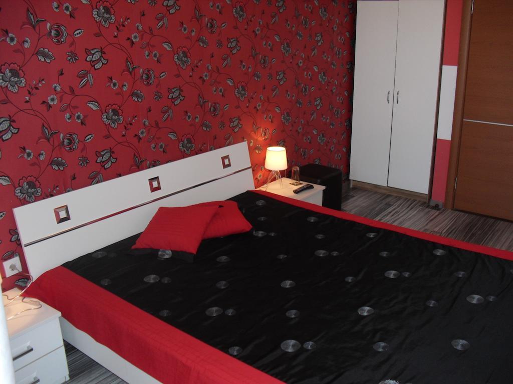 Family Hotel Malibu Chernomorets Kamer foto
