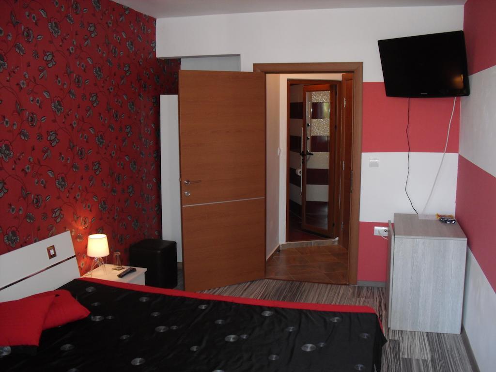 Family Hotel Malibu Chernomorets Kamer foto