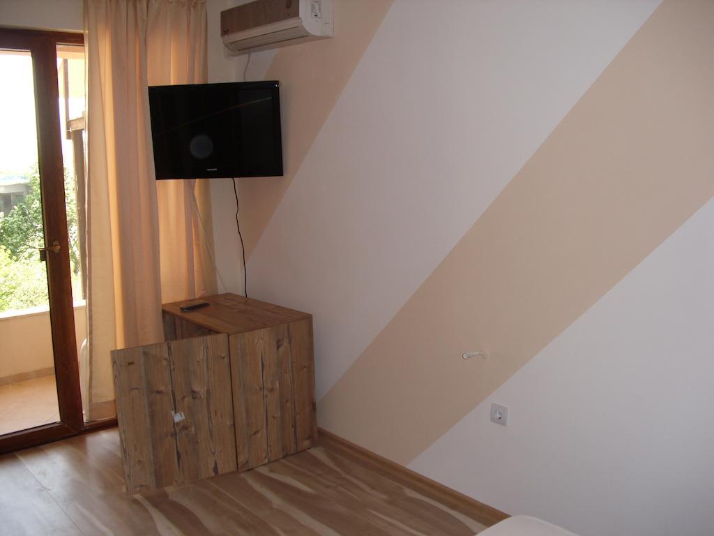 Family Hotel Malibu Chernomorets Kamer foto