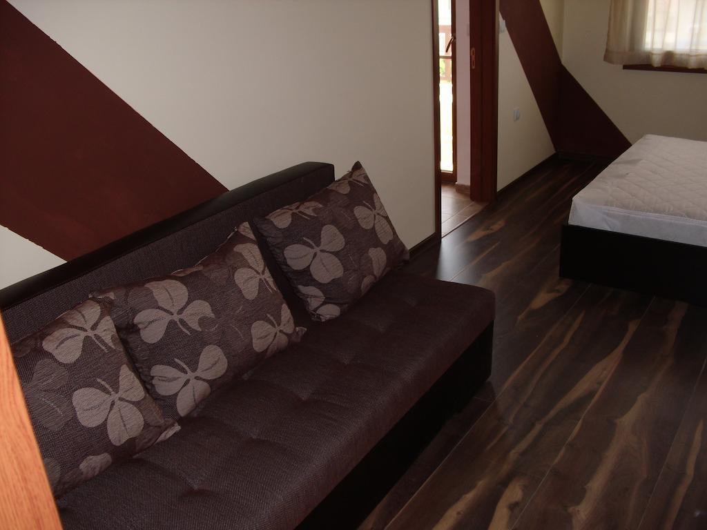 Family Hotel Malibu Chernomorets Kamer foto
