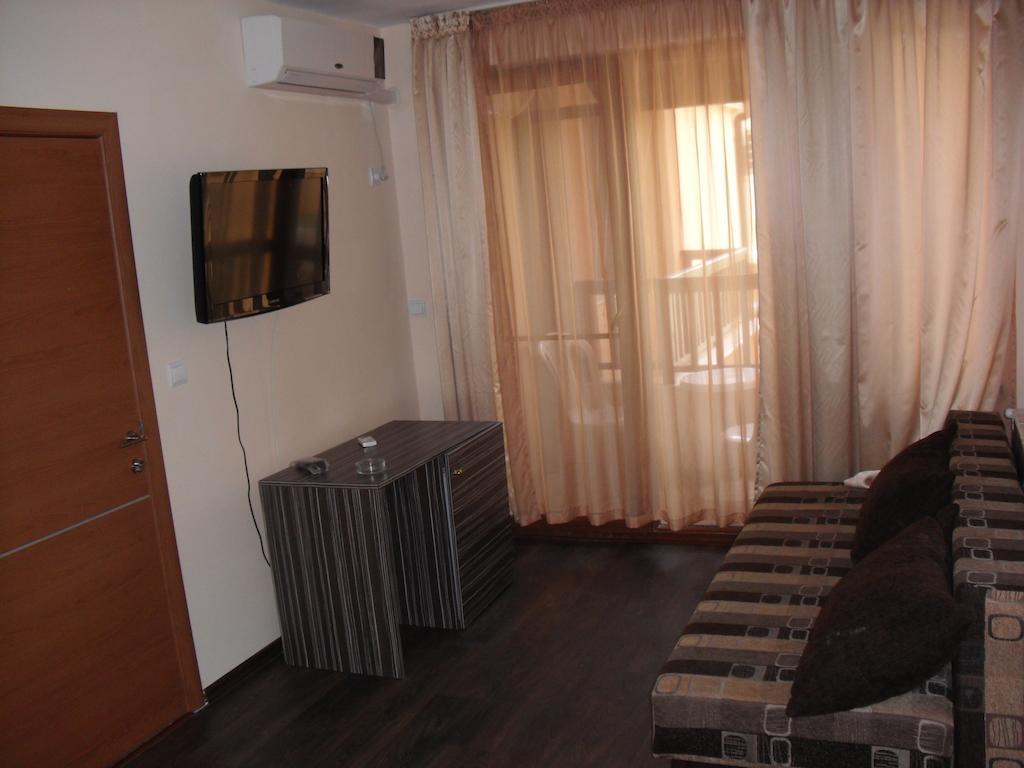 Family Hotel Malibu Chernomorets Kamer foto