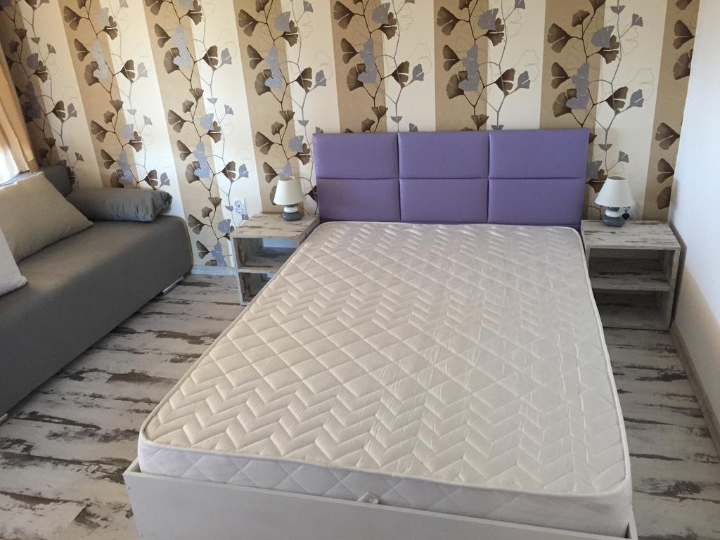 Family Hotel Malibu Chernomorets Buitenkant foto